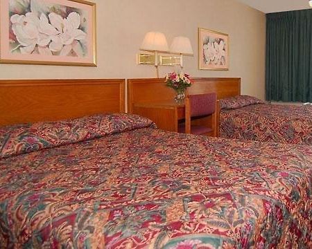 Econo Lodge Near Potomac Mills Woodbridge Bagian luar foto